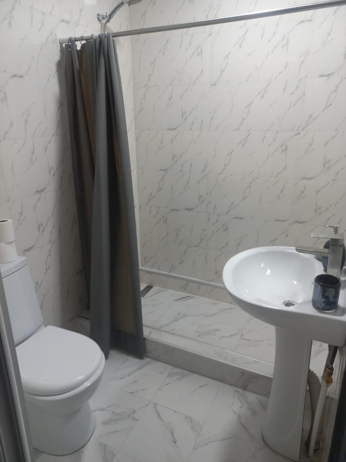 Ira & Vaso'S Guest House Borjomipark ภายนอก รูปภาพ