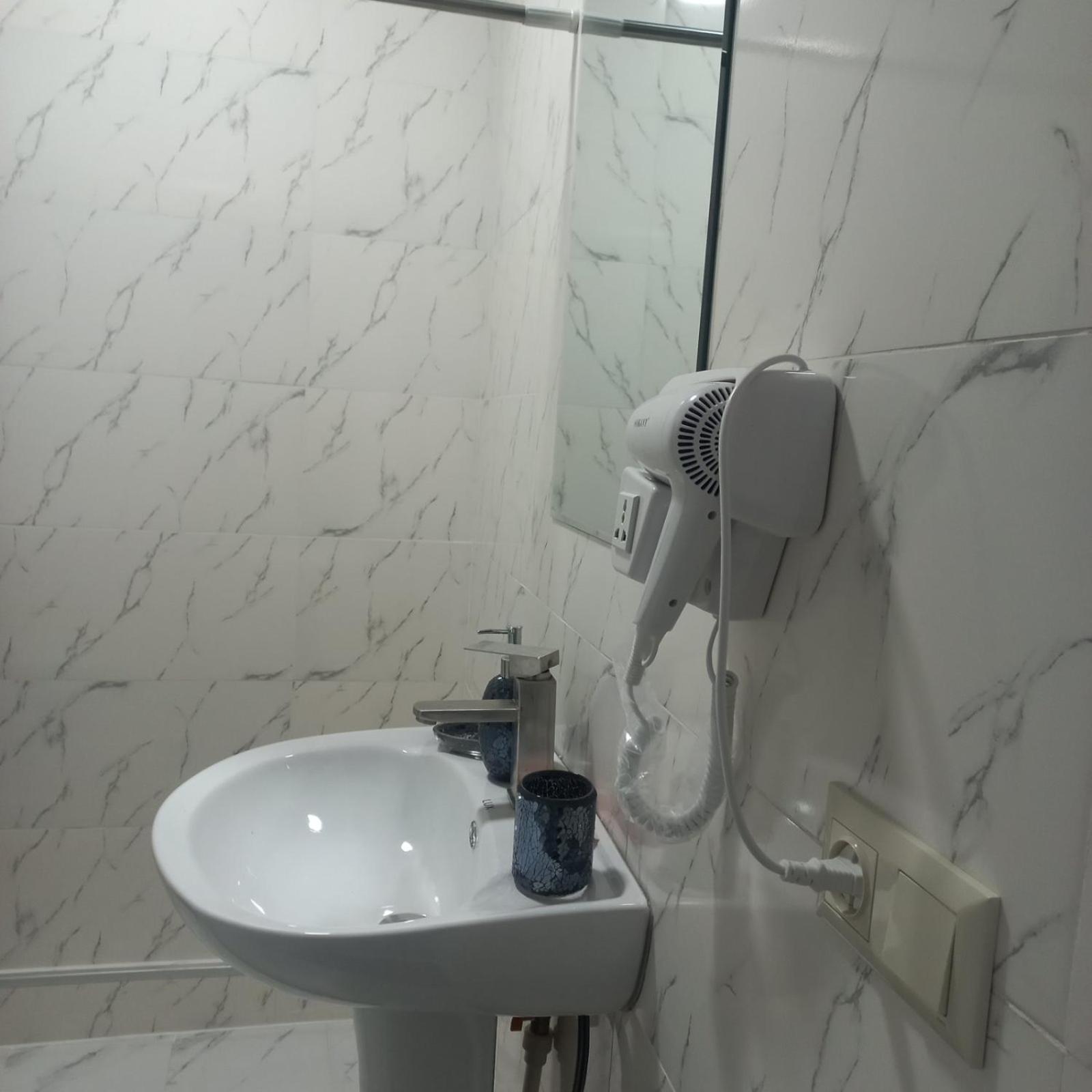Ira & Vaso'S Guest House Borjomipark ห้อง รูปภาพ